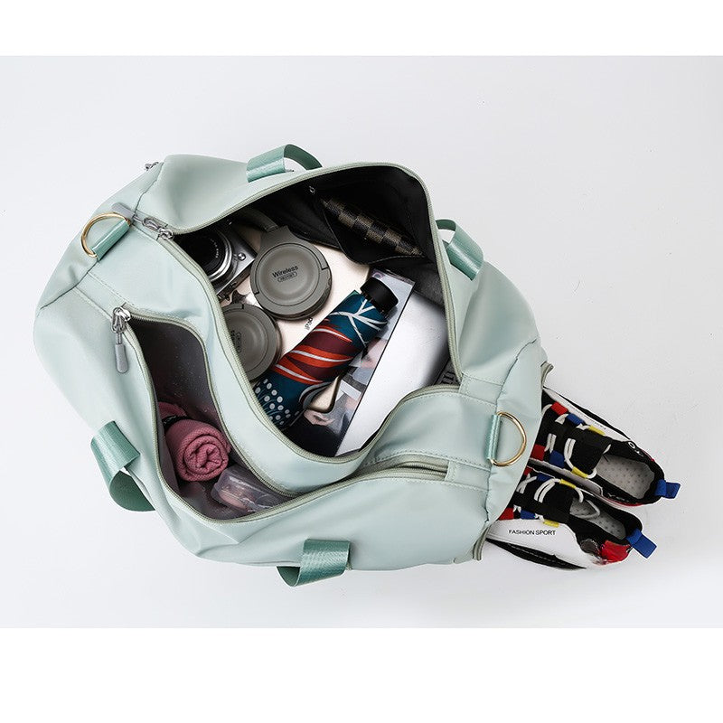 Waterproof Aura Fitness Sports Travel Duffel Bag - Versatile Weekender for Men and Women